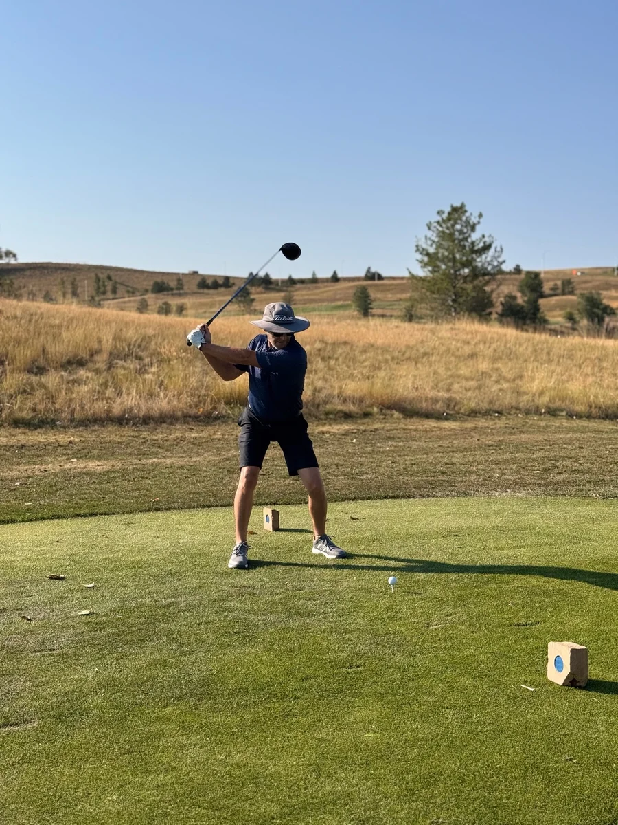 The Apex Classic 2025 — tee shot, Sierra Nevada hills