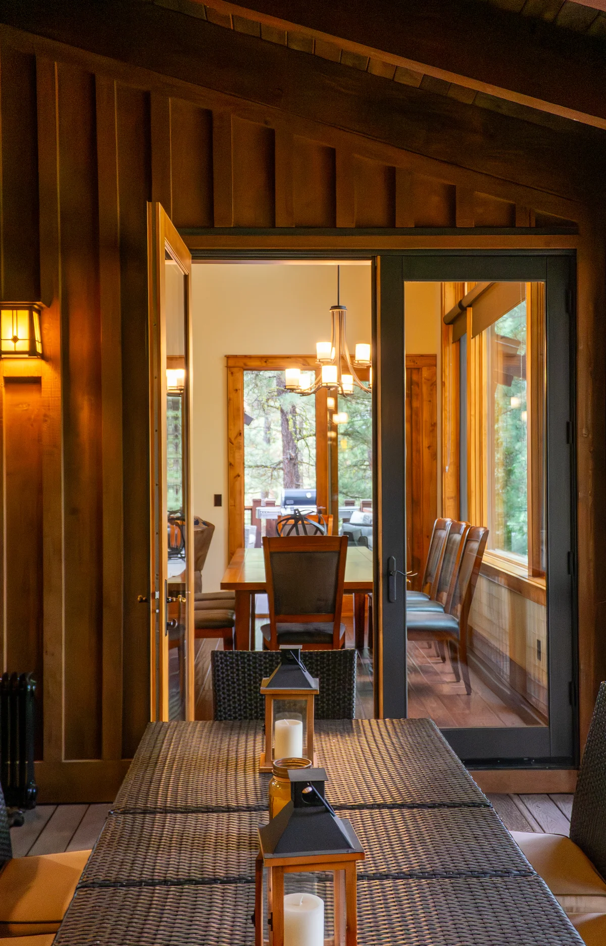 Grizzly Ranch — outdoor dining terrace off the great room